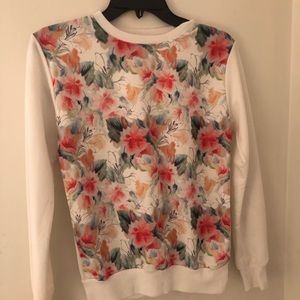Flower print sweater